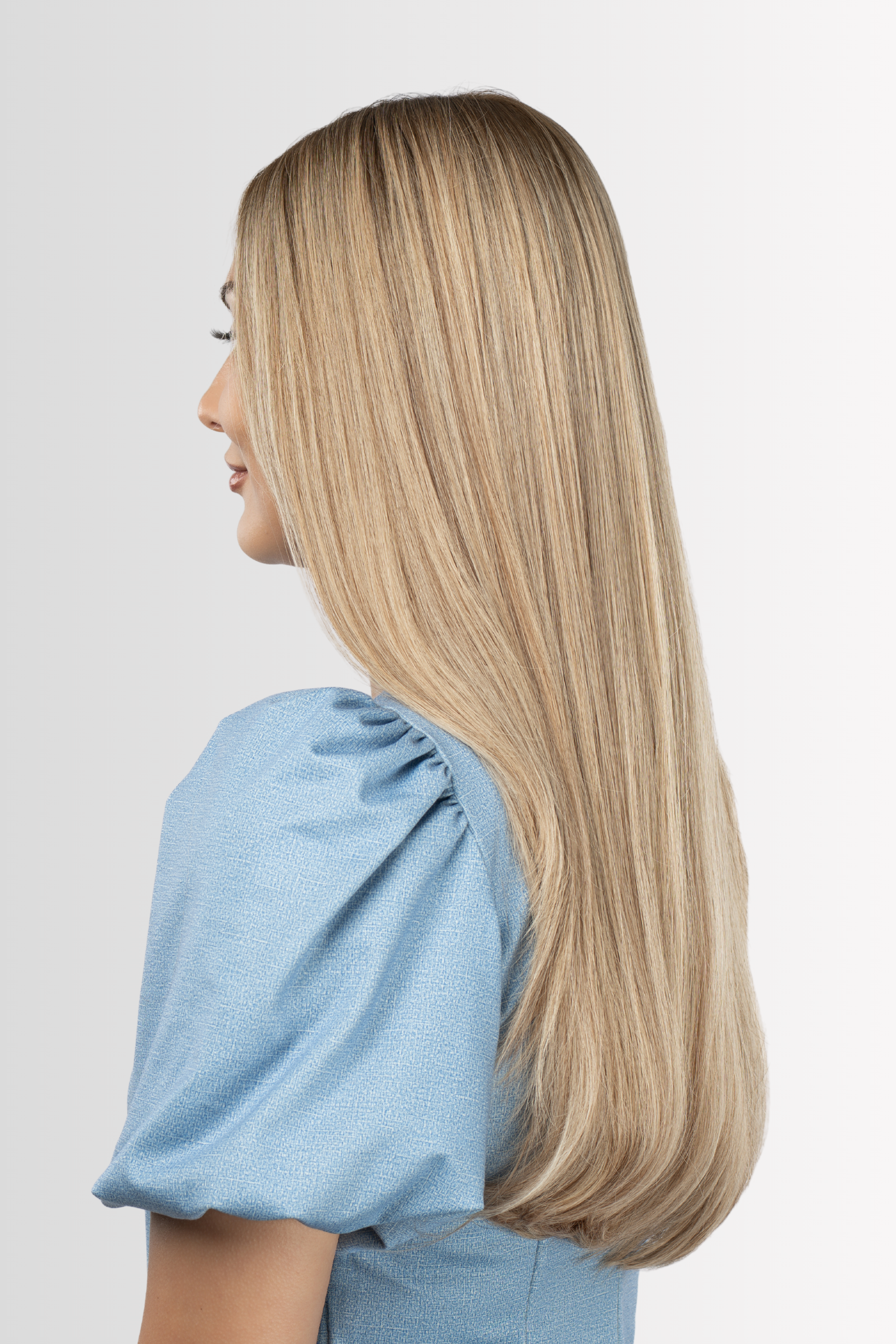 Hand-tied Lacetop Wig in Golden Blonde