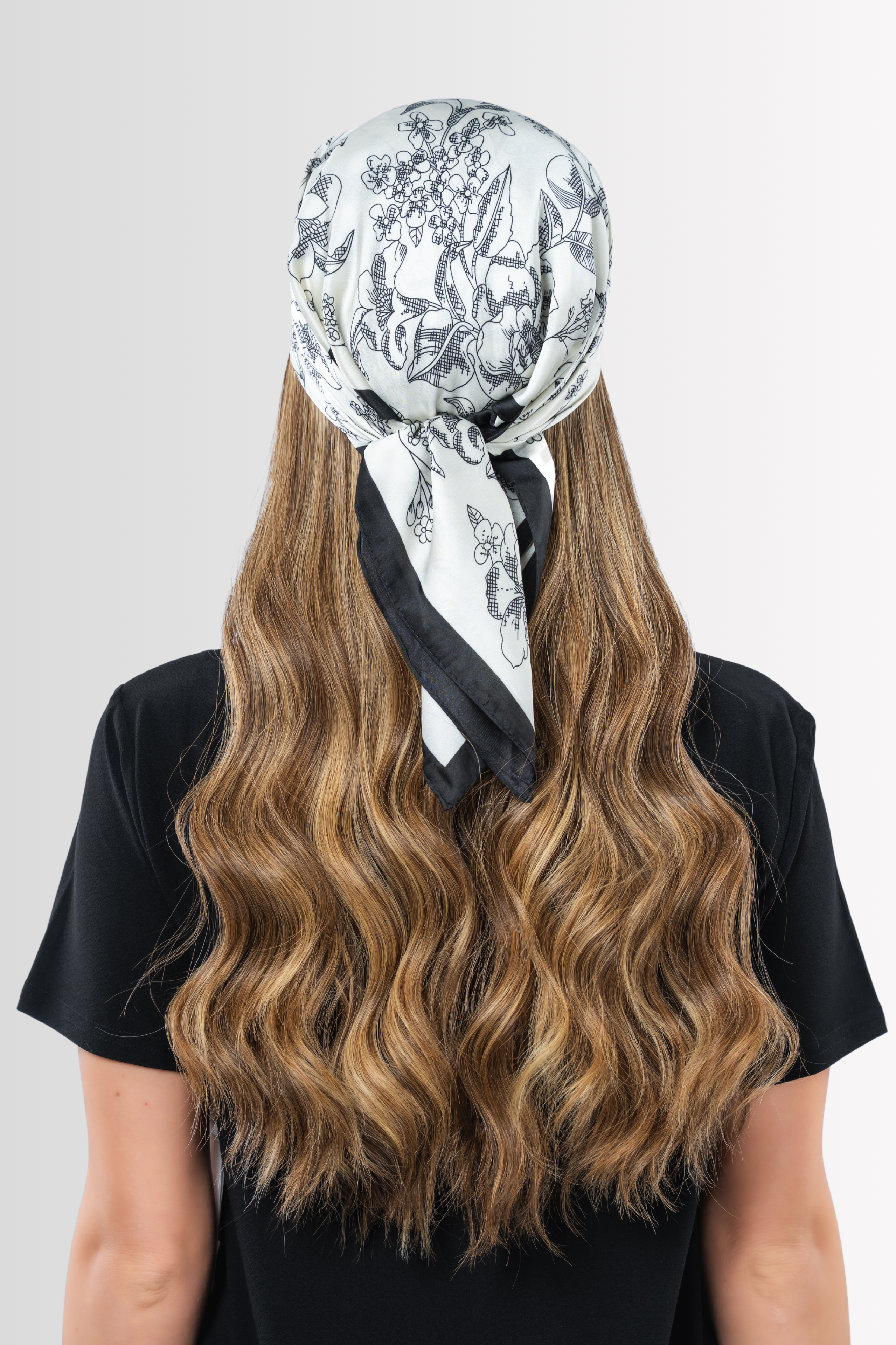 EU Bandfall Wig in Golden Honey
