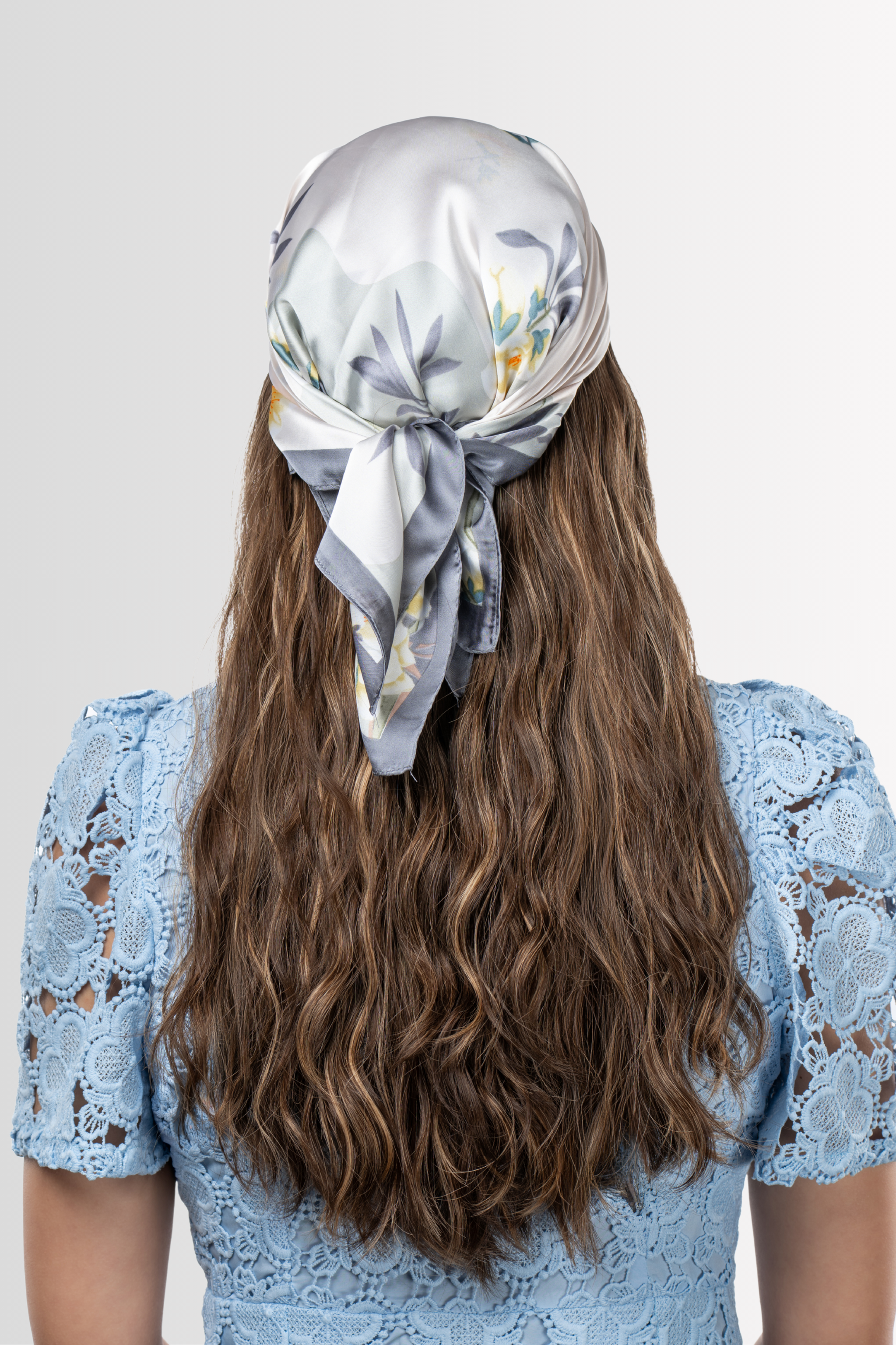 Air-Dried Bandfall Wig in Light Brown Highlight