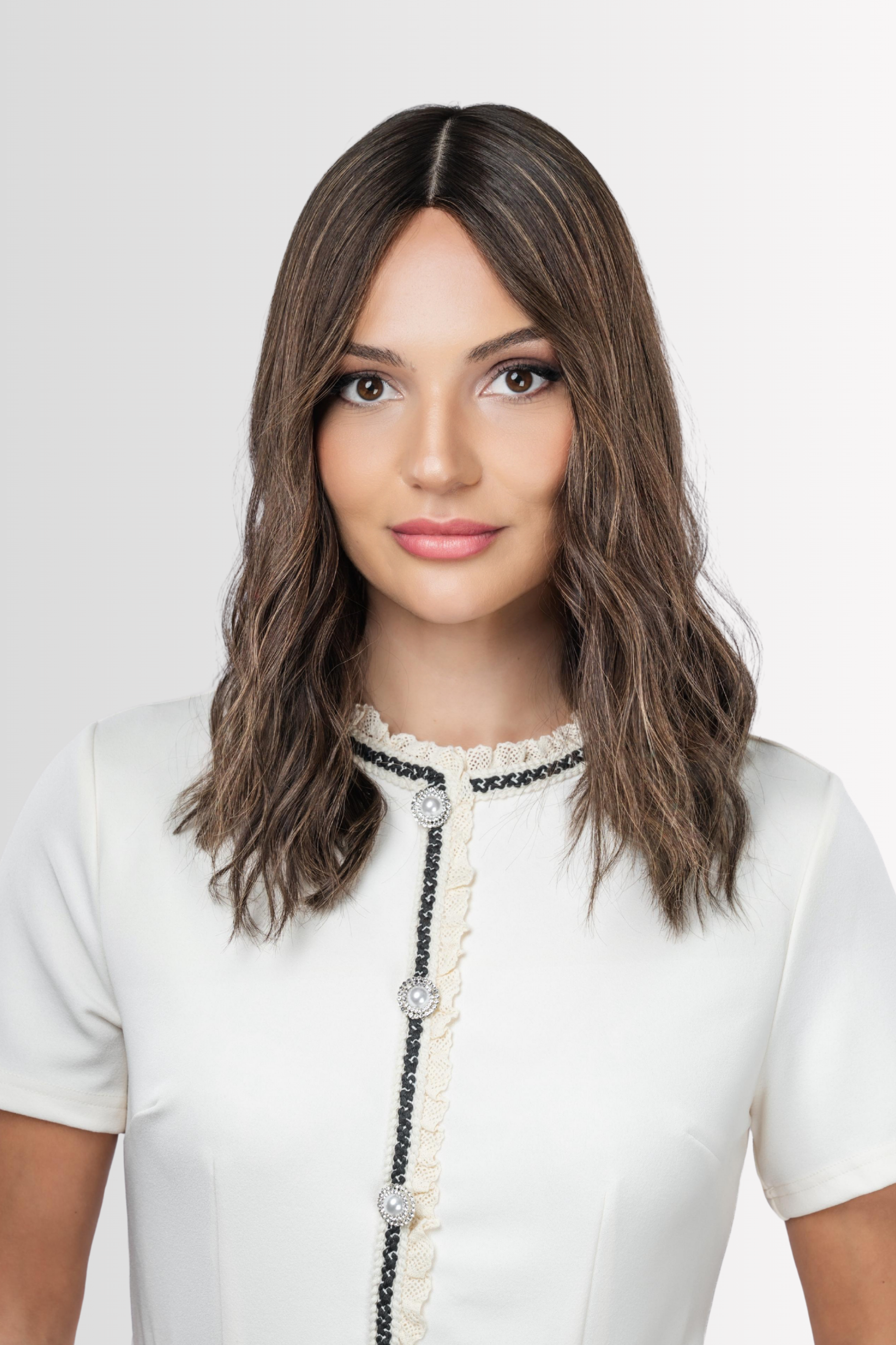 Skintop Wig in Brown Mocca